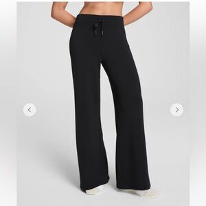 SPANX Air Essential Wide-Leg Pant